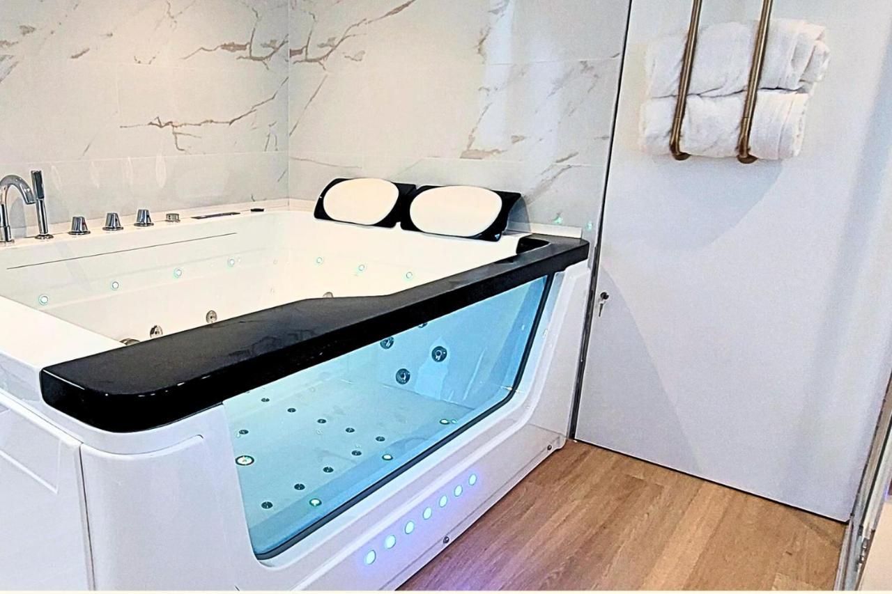 Apartment Artgold * De Gamme *